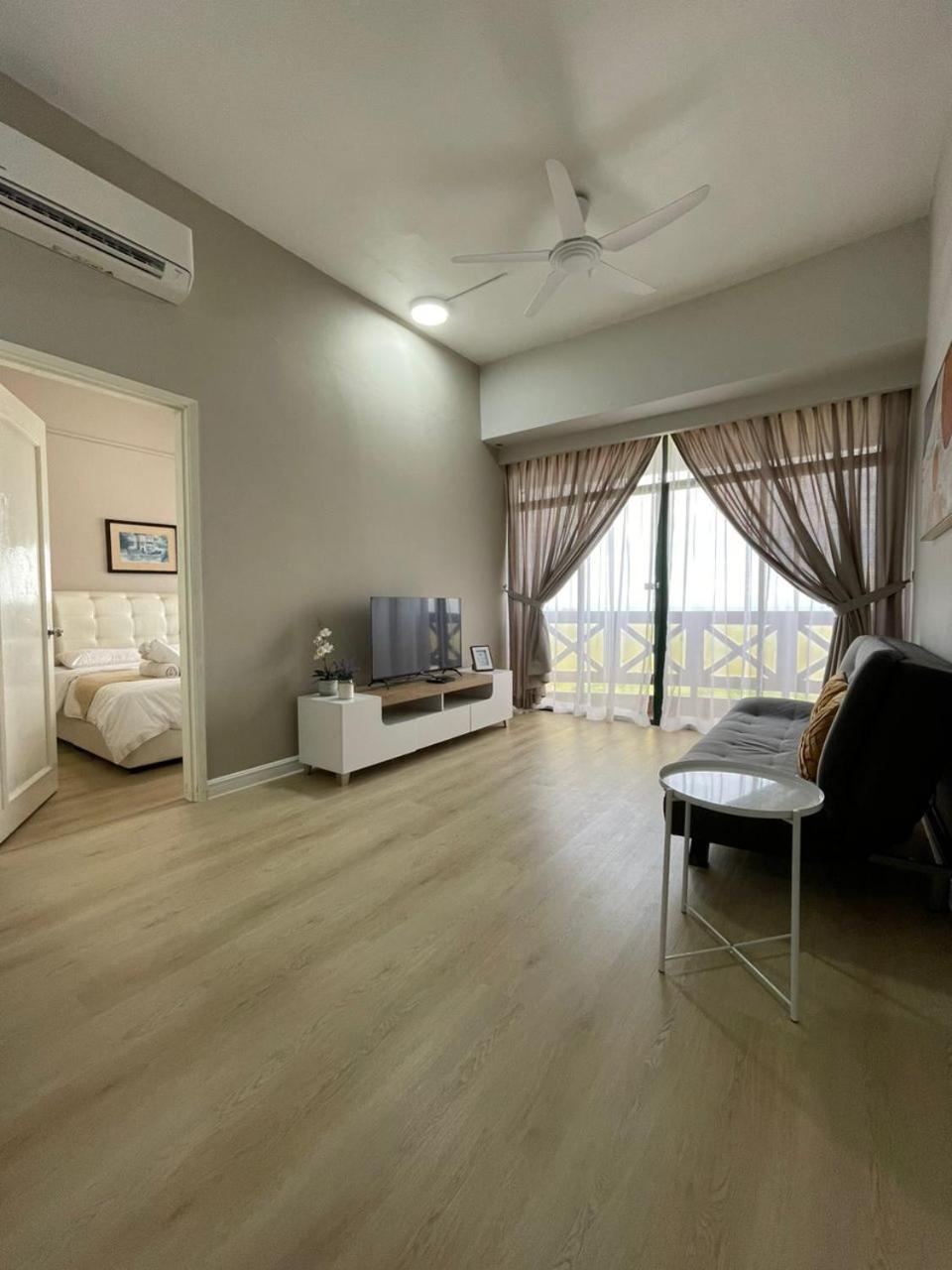 Instay Leisure Mahkota With Sea/Pool View Malacca Eksteriør bilde